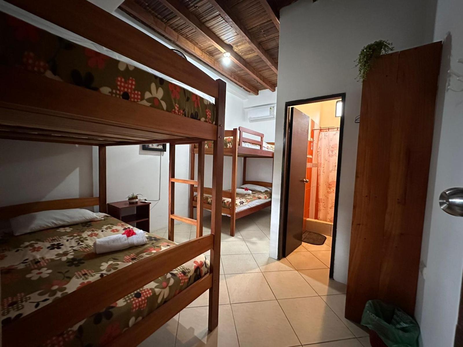 Hostal Casa Taisha Montañita المظهر الخارجي الصورة