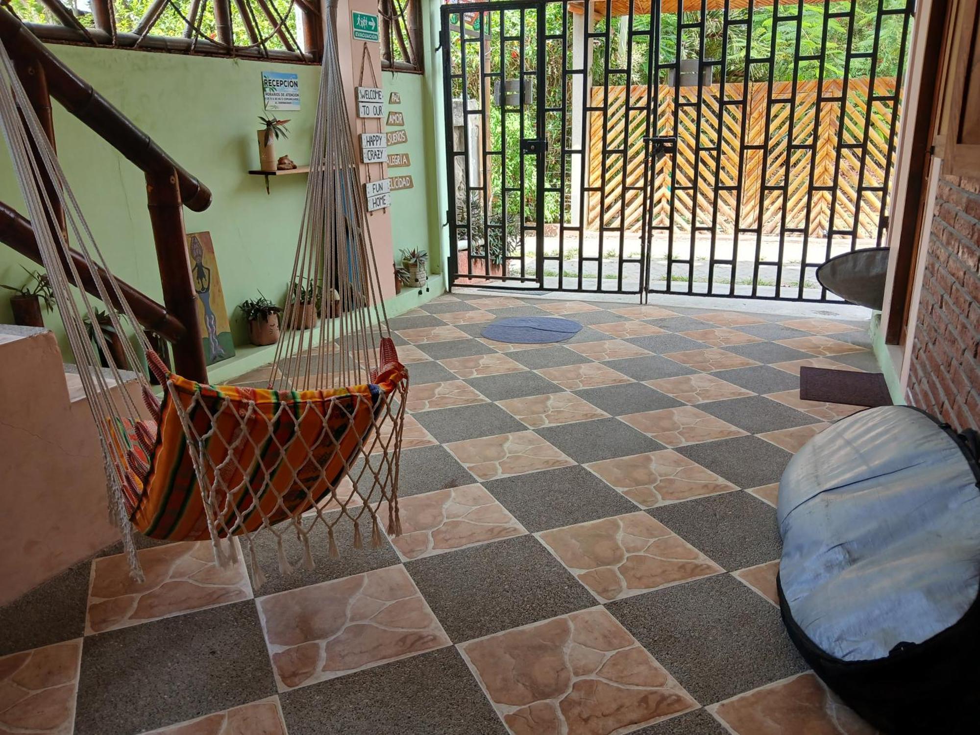Hostal Casa Taisha Montañita المظهر الخارجي الصورة